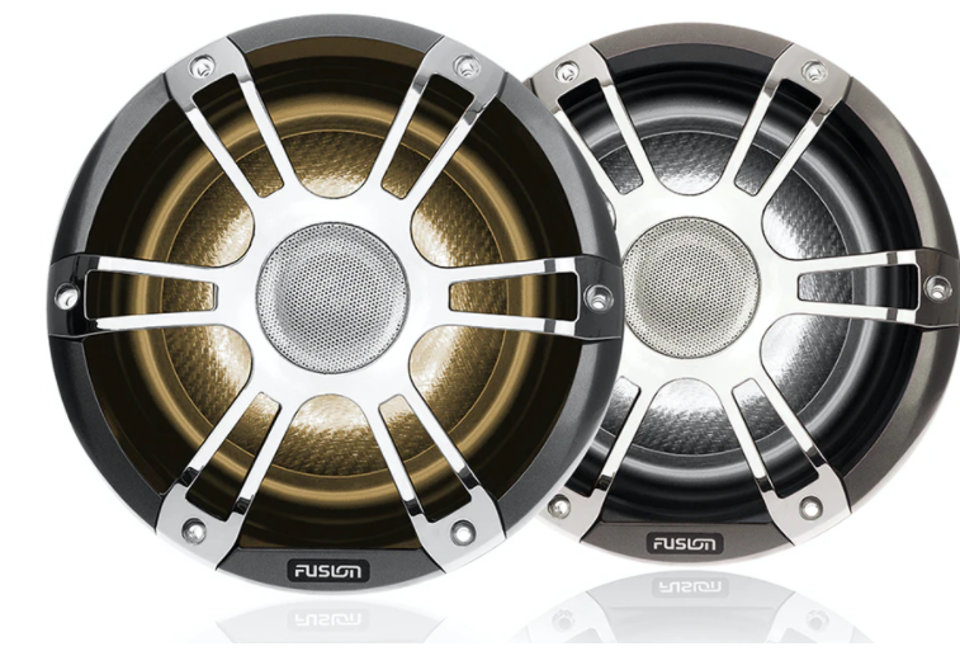 Fusion SG-FL882SPC / 010-02434-11 | Signature Series 8.8" 330 WATT Coaxial Sports Chrome Marine Speaker with LEDs